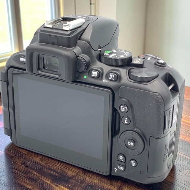 D5600 ボディ