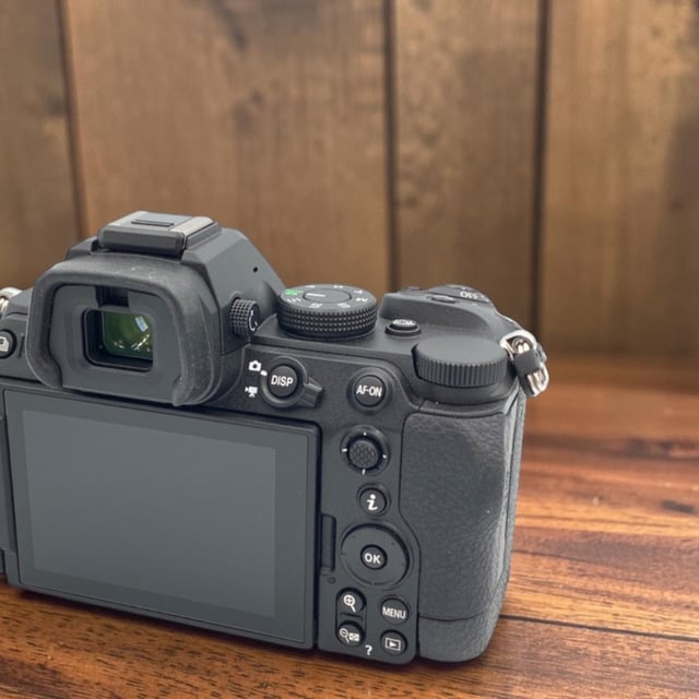 Z5II ボディ