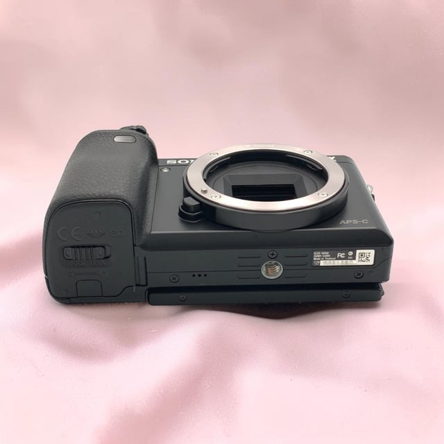 サイバーショット RX10 IV(DSC-RX10M4)