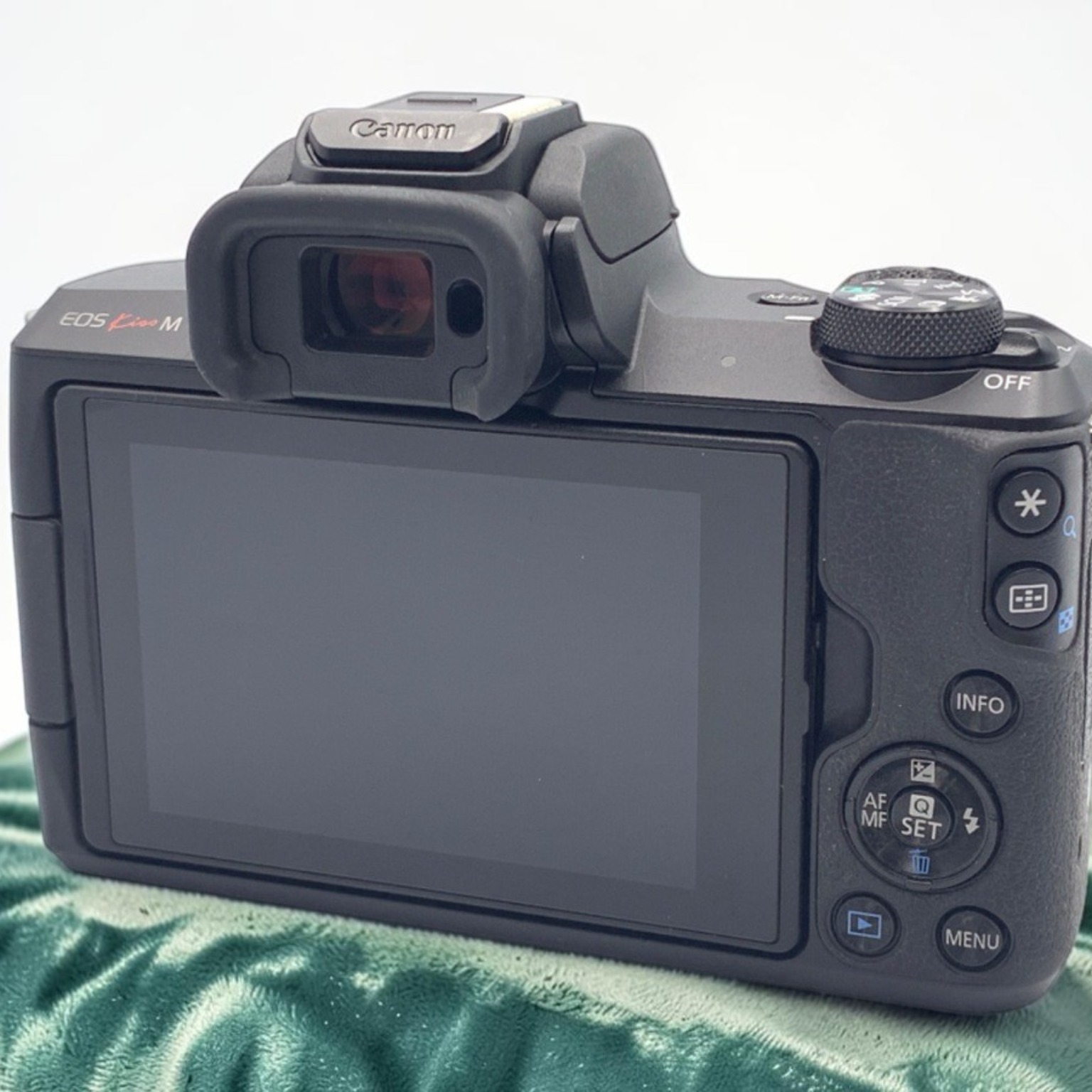 Canon EOS Kiss M ボディ 