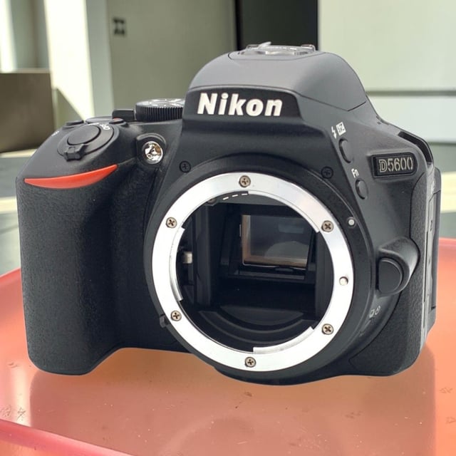 D5600 ボディ