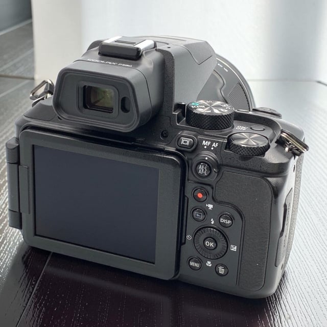 COOLPIX P950