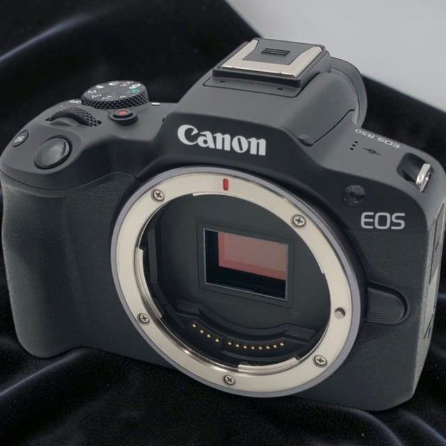 EOS R50 ボディ "ブラック"