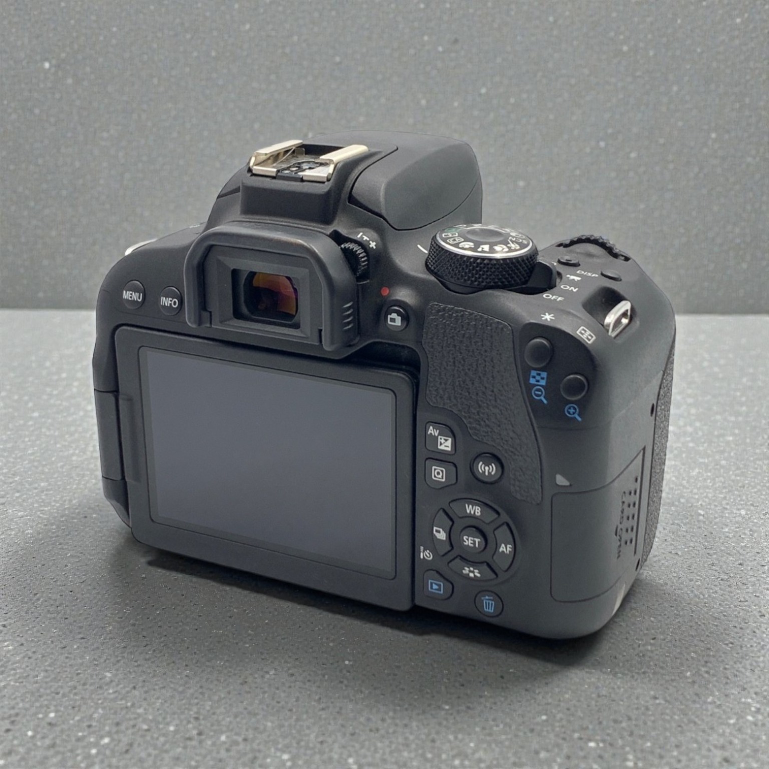 Canon EOS Kiss X9i ボディの中古 (美品)・¥46,110 | みんなのカメラ