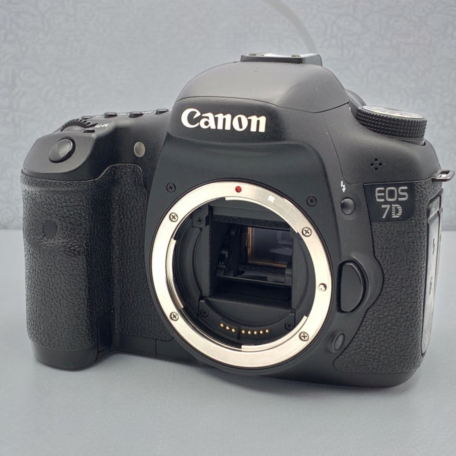 キヤノン EOS 7D ボディ［ジャンク品］ 中古 EOS 7D ボディ ジャンク品】 Canon デジタル一眼レフカメラ（レンズ