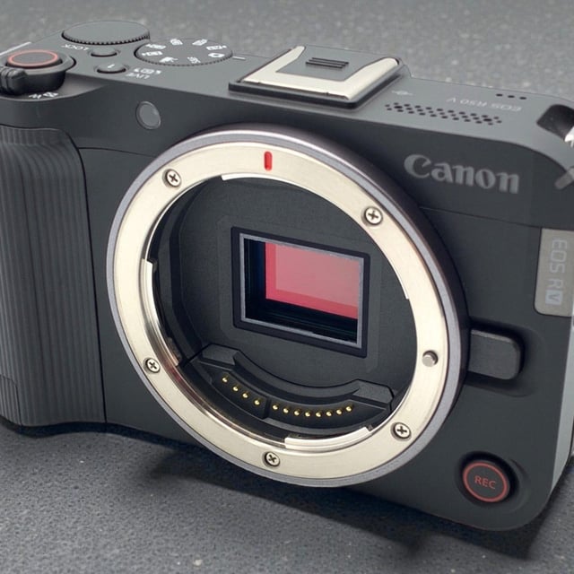 EOS R50 V ボディ