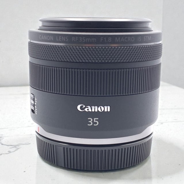 RF 35mm F1.8 マクロ IS STM