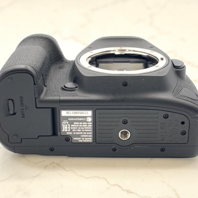 EOS 5D Mark IV ボディ