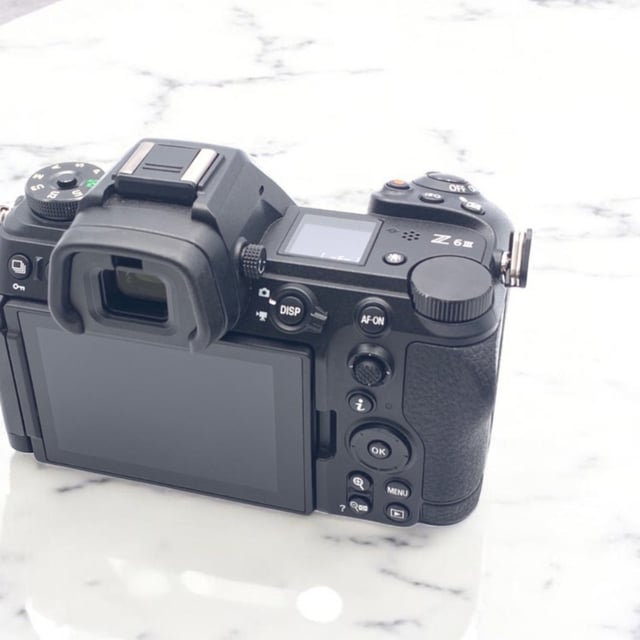 Z6III ボディ