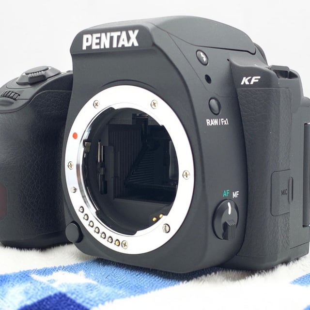 PENTAX KF ボディ "ブラック"