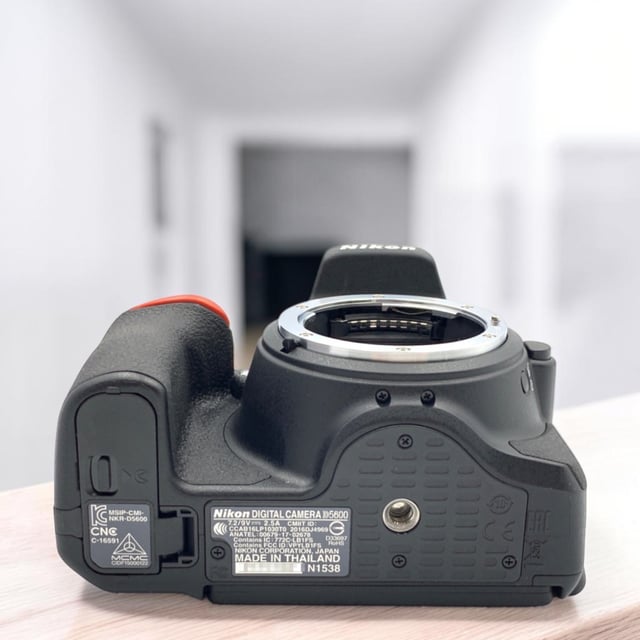 D5600 ボディ