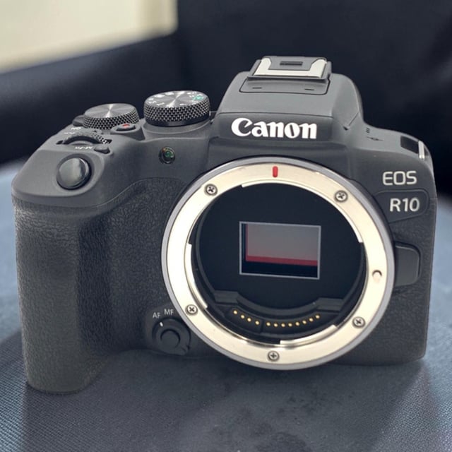 EOS R10 ボディ