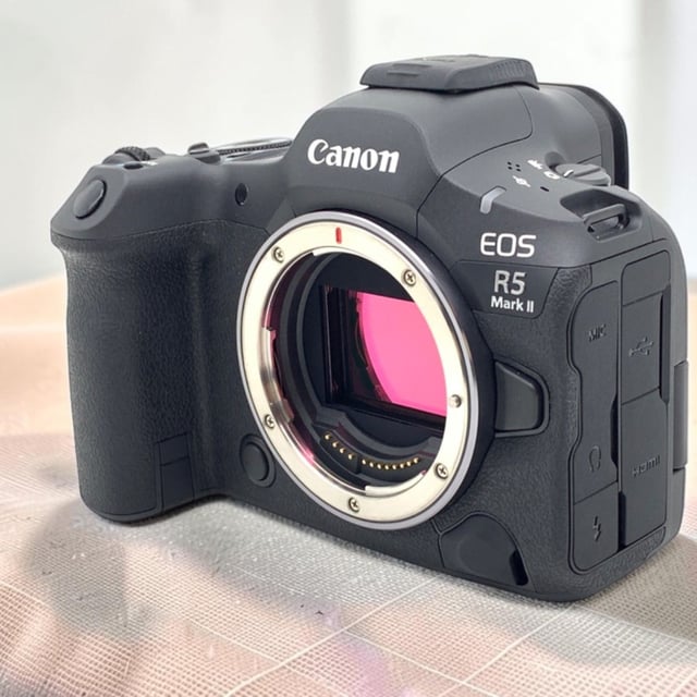 EOS R5 Mark II ボディ