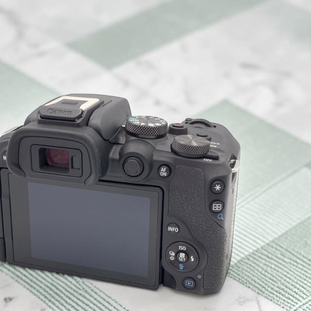EOS R10 ボディ