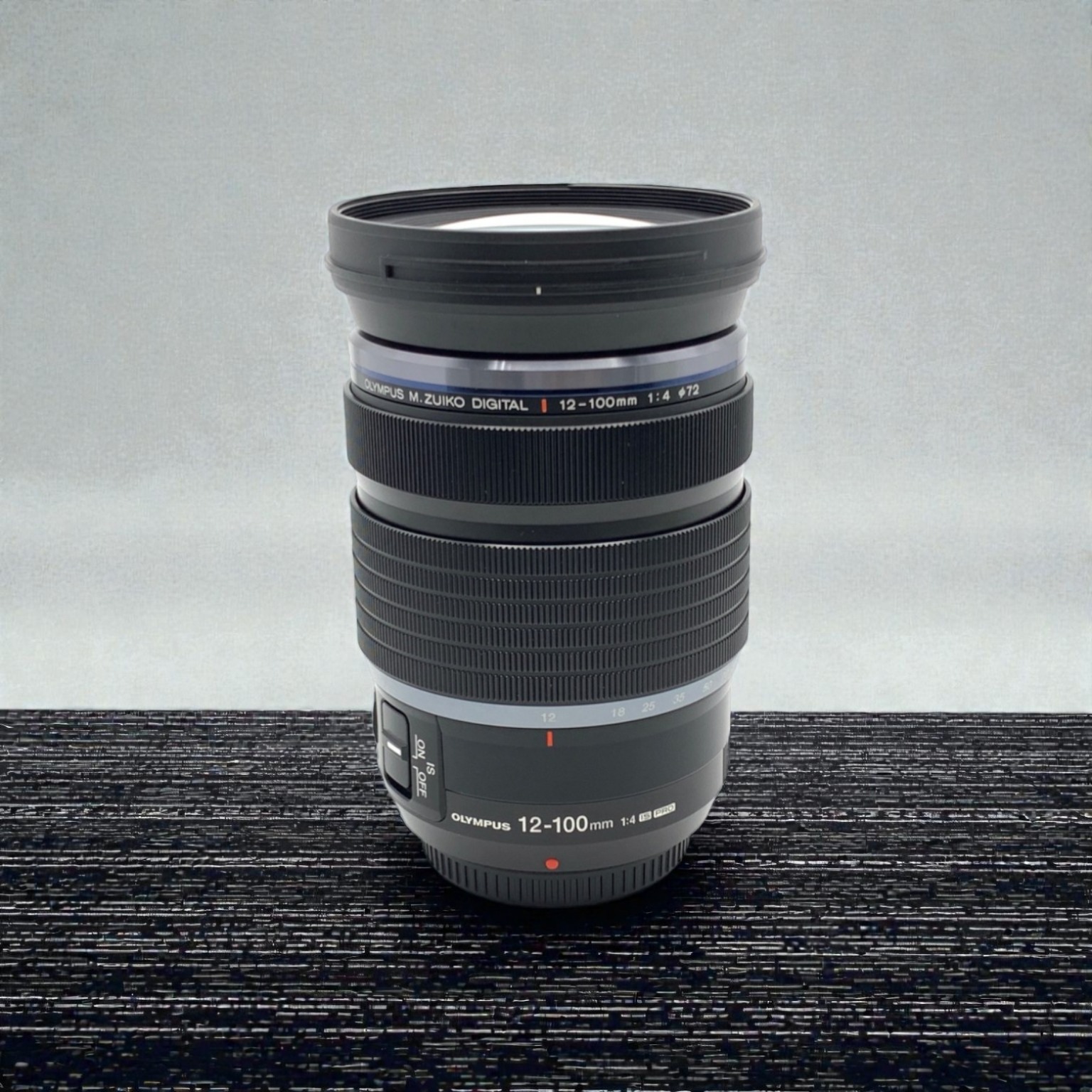オリンパス M.ZUIKO DIGITAL ED 12-100mm F4.0 IS PROの新品/中古の