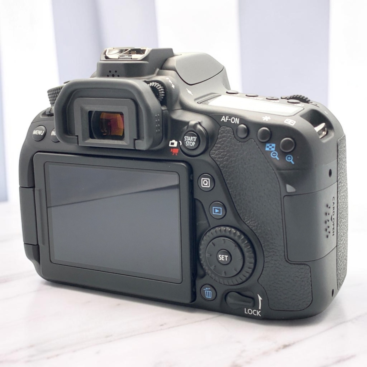 Canon EOS 80D ボディの中古 (美品)・¥52,320 by るんね | みんなのカメラ
