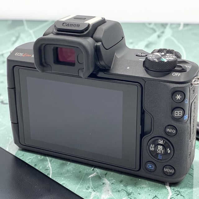 EOS Kiss M ボディ "ブラック"