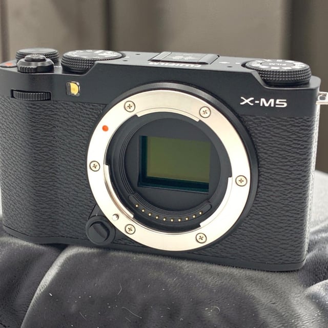 X-M5 ボディ "ブラック"
