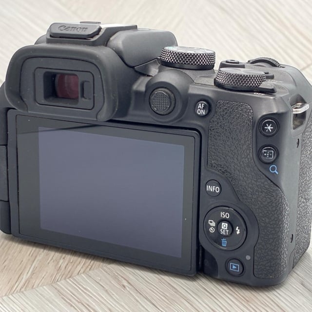 EOS R10 ボディ