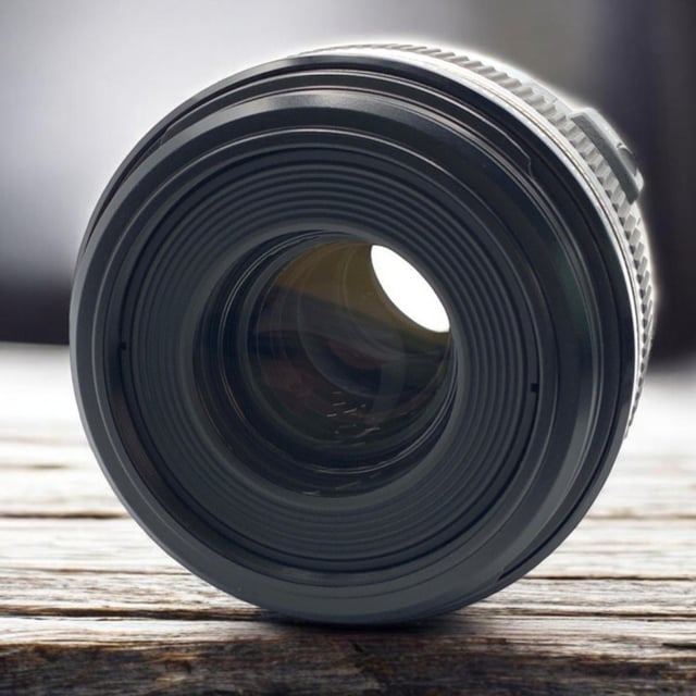 EF-S60mm F2.8 マクロ USM