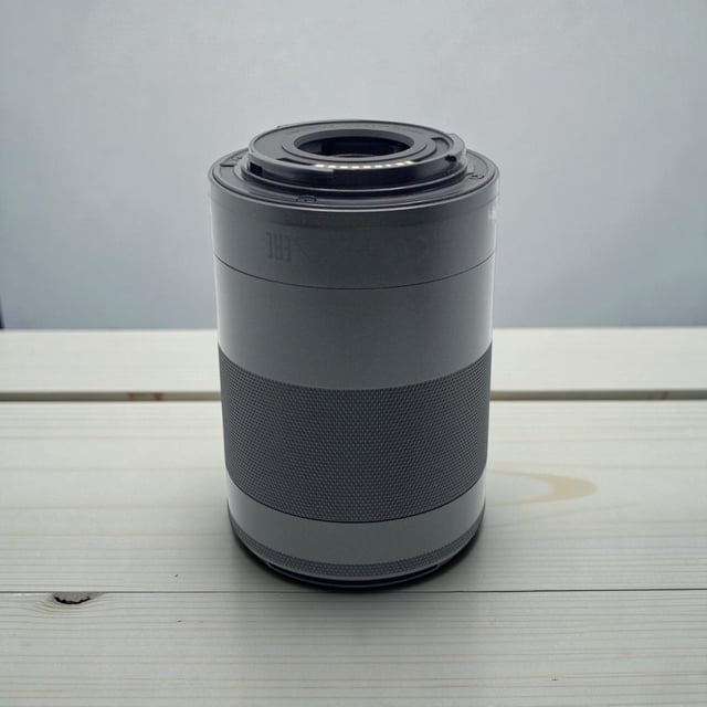 EF-M55-200mm F4.5-6.3 IS STM