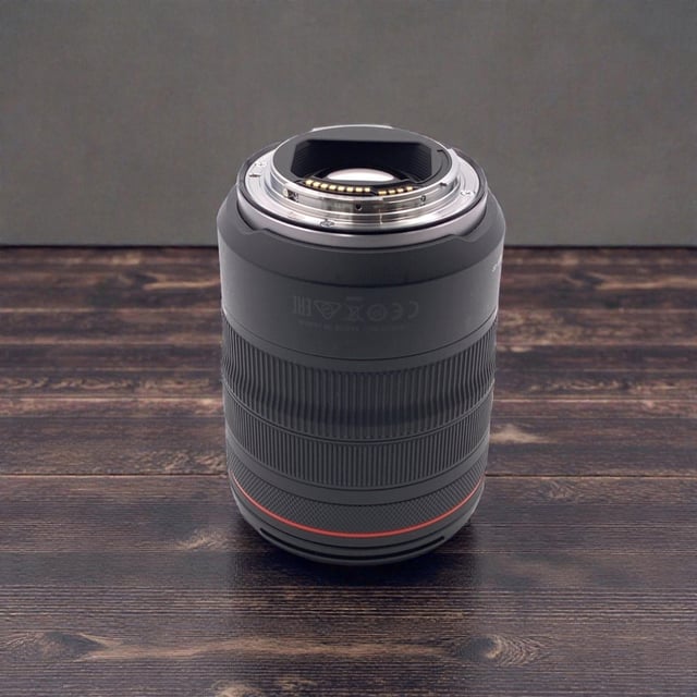 RF 24-105mm F4 L IS USM