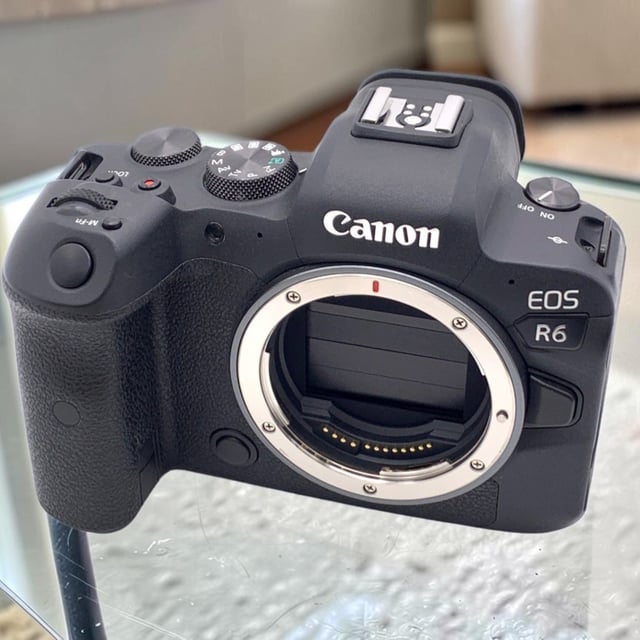 EOS R6 ボディ