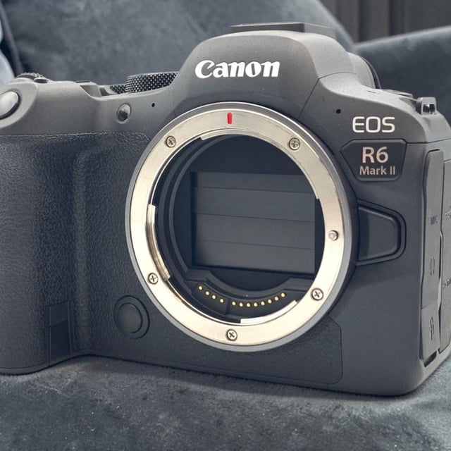 EOS R6 Mark II ボディ
