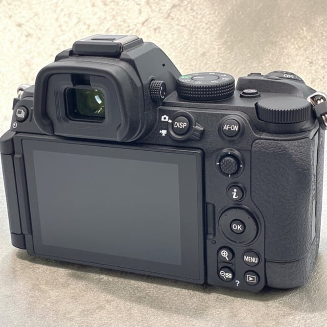 Z5II ボディ
