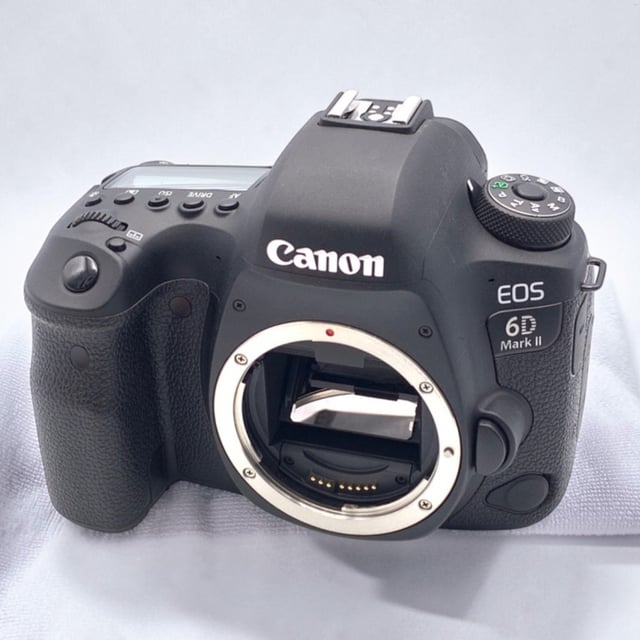 EOS 6D Mark II ボディ