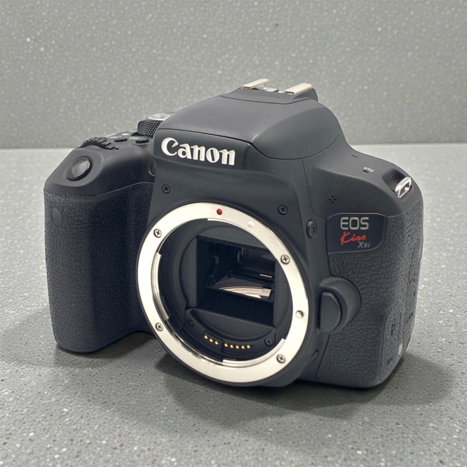 Canon EOS Kiss X9i ボディの中古 (美品)・¥46,110 | みんなのカメラ