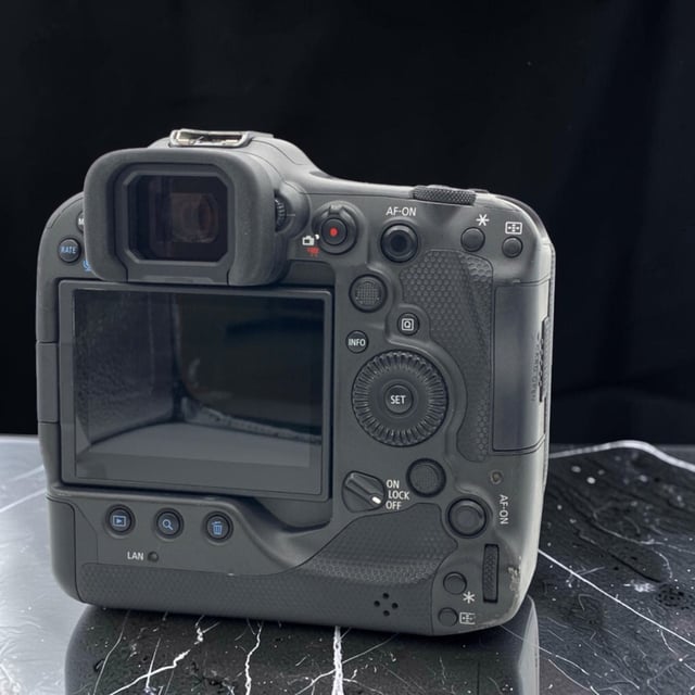 EOS R3 ボディ