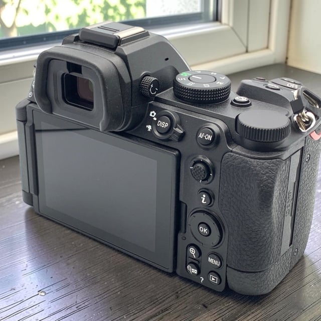 Z5II ボディ