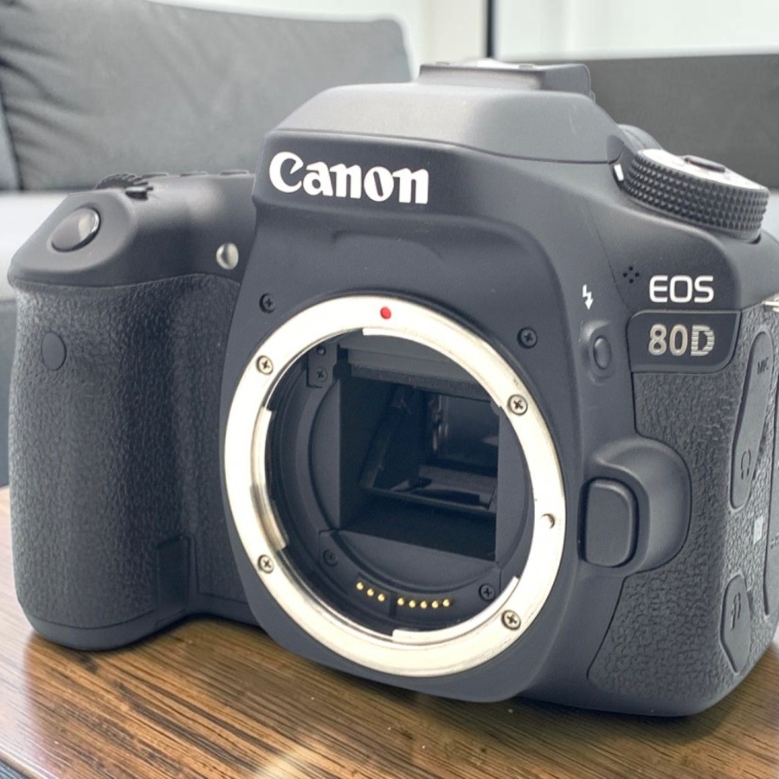 Canon EOS 80D ボディの中古 (美品)・¥52,730 by のいと | みんなのカメラ