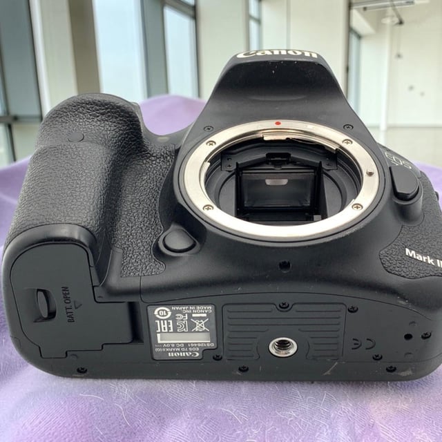 EOS 7D Mark II ボディ