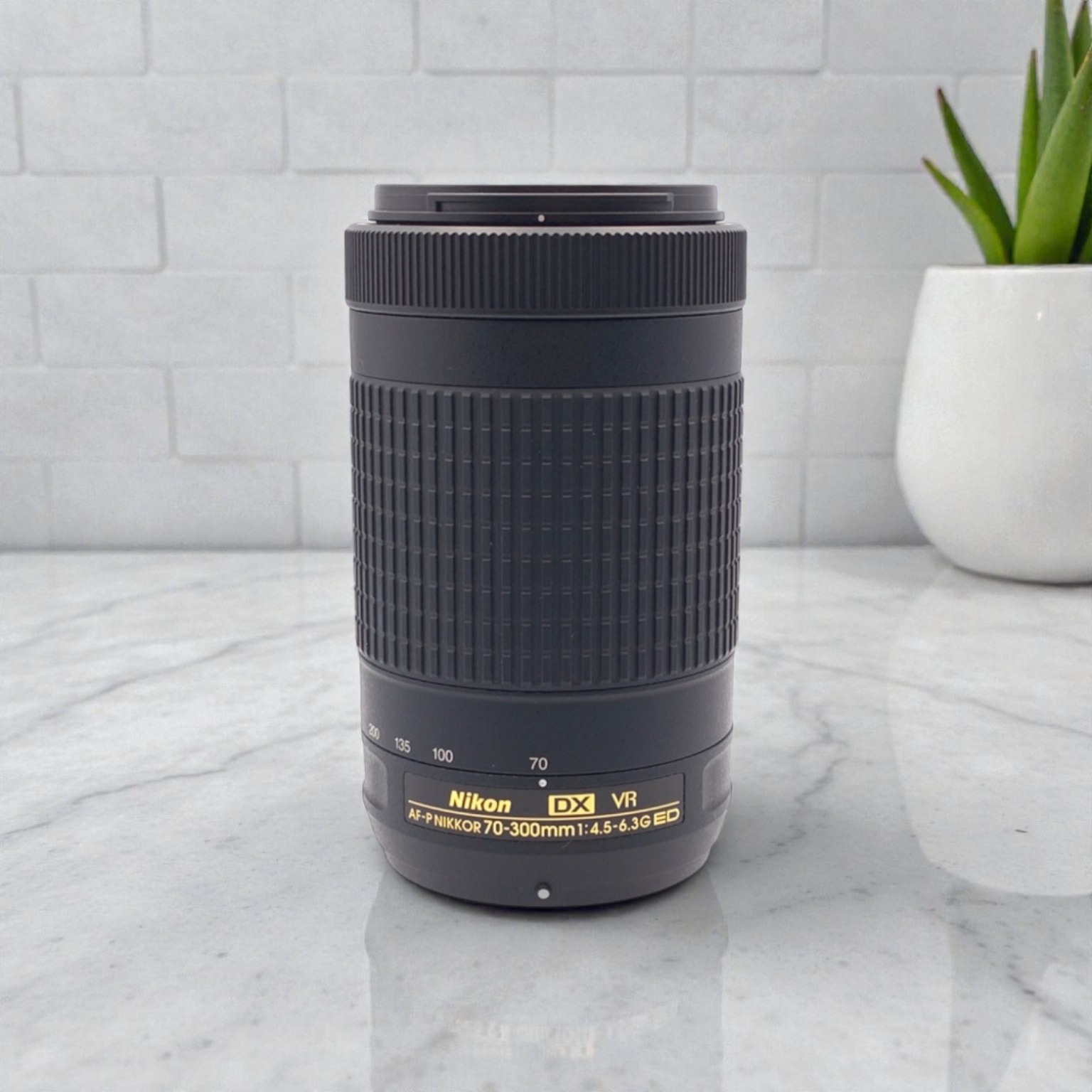 ニコン AF-P NIKKOR 70-300mm f/4.5-5.6E ED VRの中古 (美品)・¥58,870