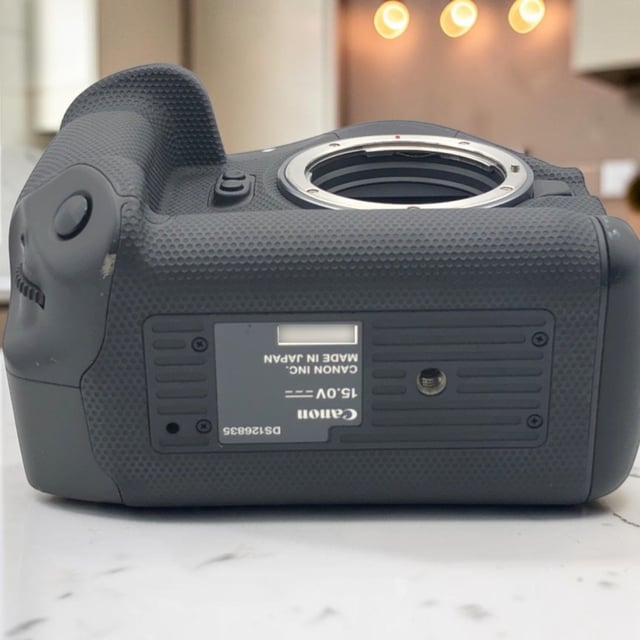 EOS R3 ボディ