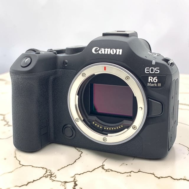 EOS R6 Mark III ボディ