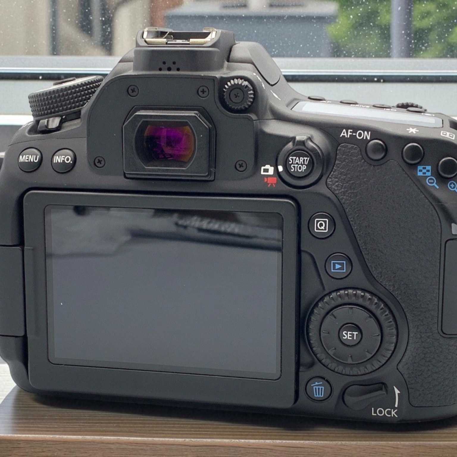 Canon EOS 80D ボディの中古 (美品)・¥52,730 by tomne | みんなのカメラ
