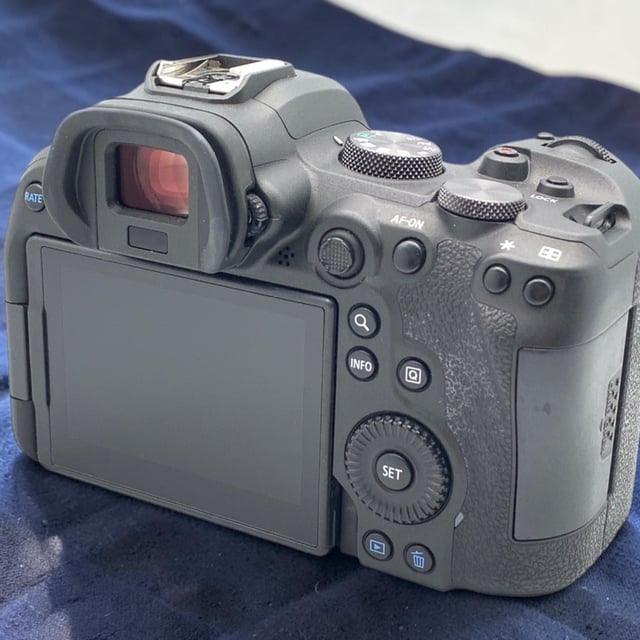 EOS R6 ボディ