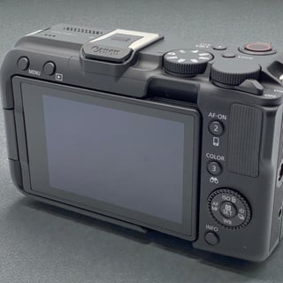 EOS R50 V ボディ