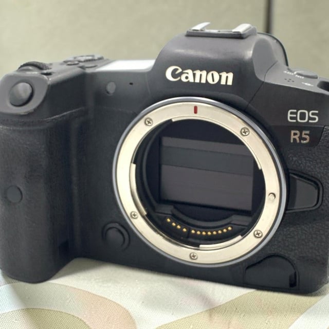 EOS R5 ボディ