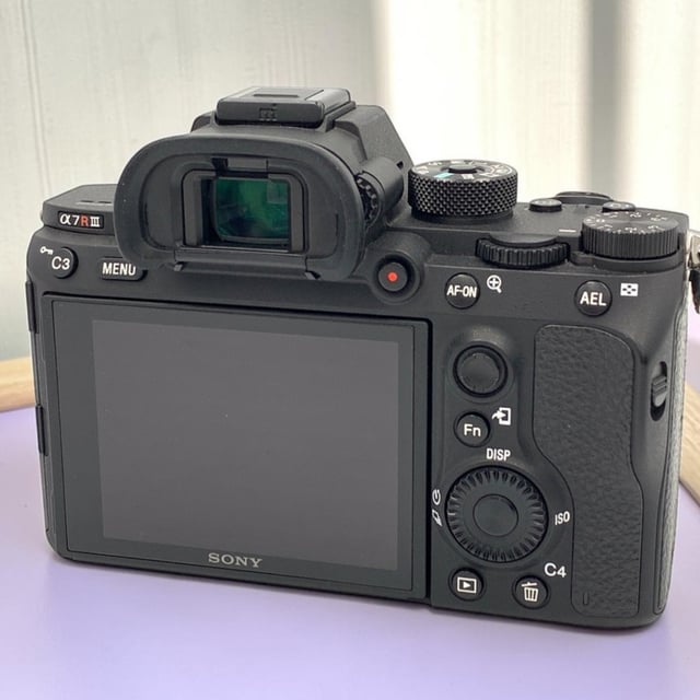 α7R III ILCE-7RM3 ボディ
