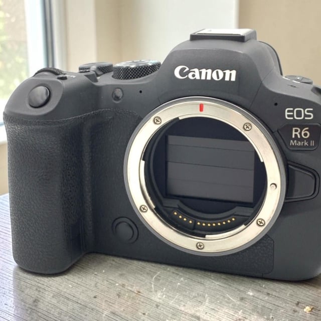EOS R6 Mark II ボディ
