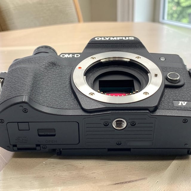 OM-D E-M10 Mark IV ボディ "ブラック"