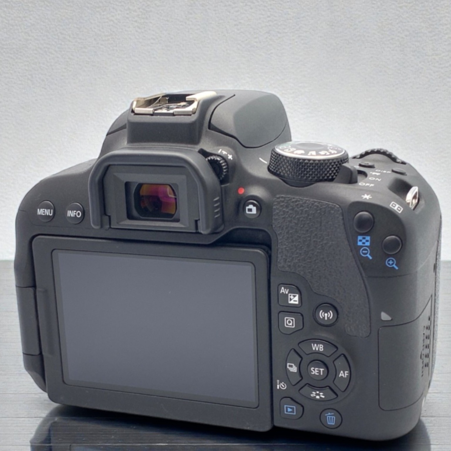 Canon EOS Kiss X9i ボディの中古 (美品)・¥46,110 by あやろ