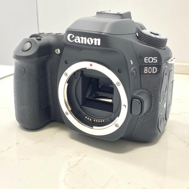 EOS 80D ボディ