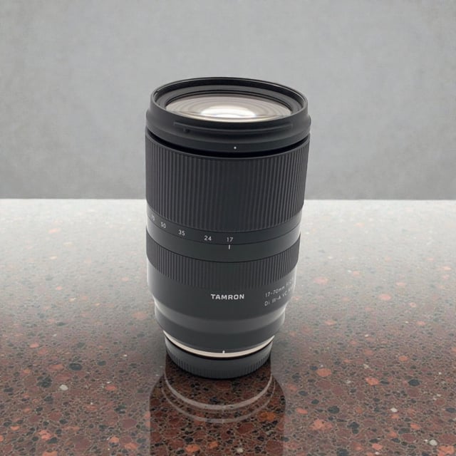 17-70mm F/2.8 Di III-A VC RXD