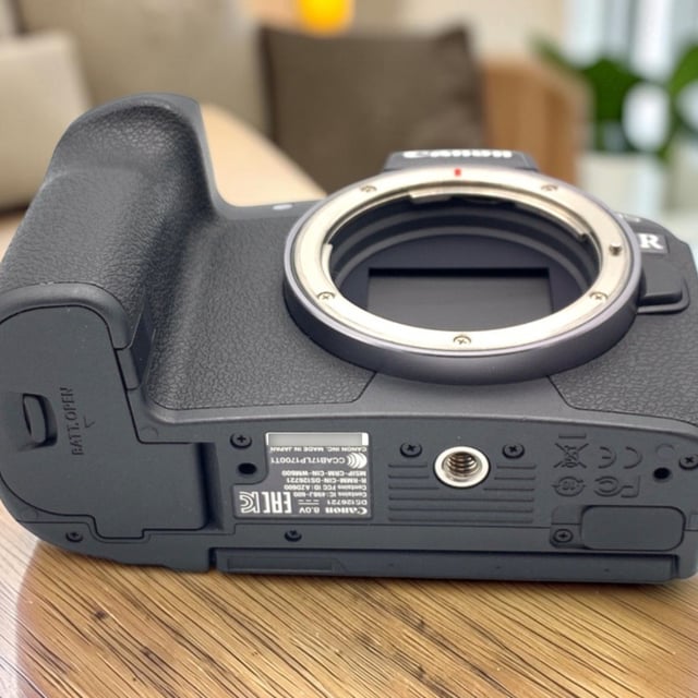 EOS R ボディ