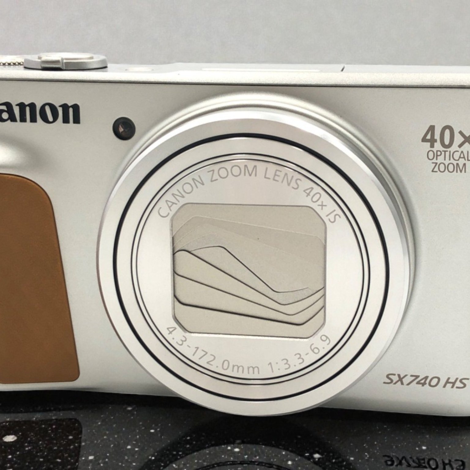 PowerShot SX740 HS 
